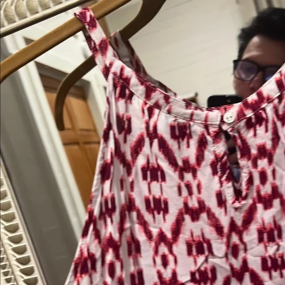 Old Navy Red and White Sleeveless Top - Picture 4 of 5